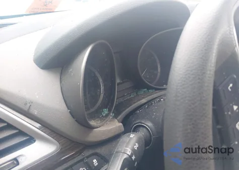 2017 Hyundai Santa Fe Sport 2.4L z USA, uszkodzony, nr VIN 5NMZTDLB8HH028921